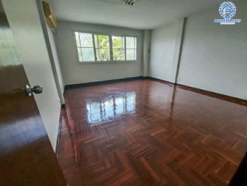 *****ทาวน์โฮมมือสองย่านกรุงเทพฯ ม.อัศวินการ์เด้น จรัญสนิทวงศ์45 #หลังมุม เนื้อที่ 19.3 ตร.ว. ฟังก์ชันจัดเต็ม 4 ห้องนอน 3 ห้องน้ำ 1 ที่จอดรถ ทาวน์โฮมพร้อมอยู่ บนทำเลคุ้มค่า เพียง 10 นาทีก็ถึงรถไฟฟ้าสายสีน้ำเงิน "สถานีบางขุนนนท์" ใกล้ทางด่วน "ศรรัช" จองเลย!